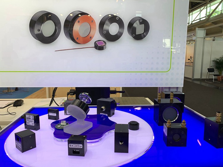 參加博覽會的濾光片產品